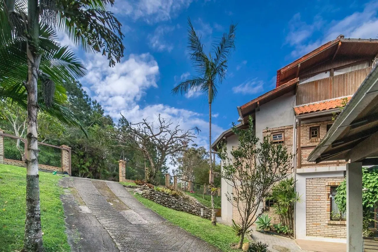 Сasa de vacaciones Casa 2 Quartos 6 Pessoas Vista Incrivel Com Piscina Centro Bombinhas Carro 4X4 Ou Potente