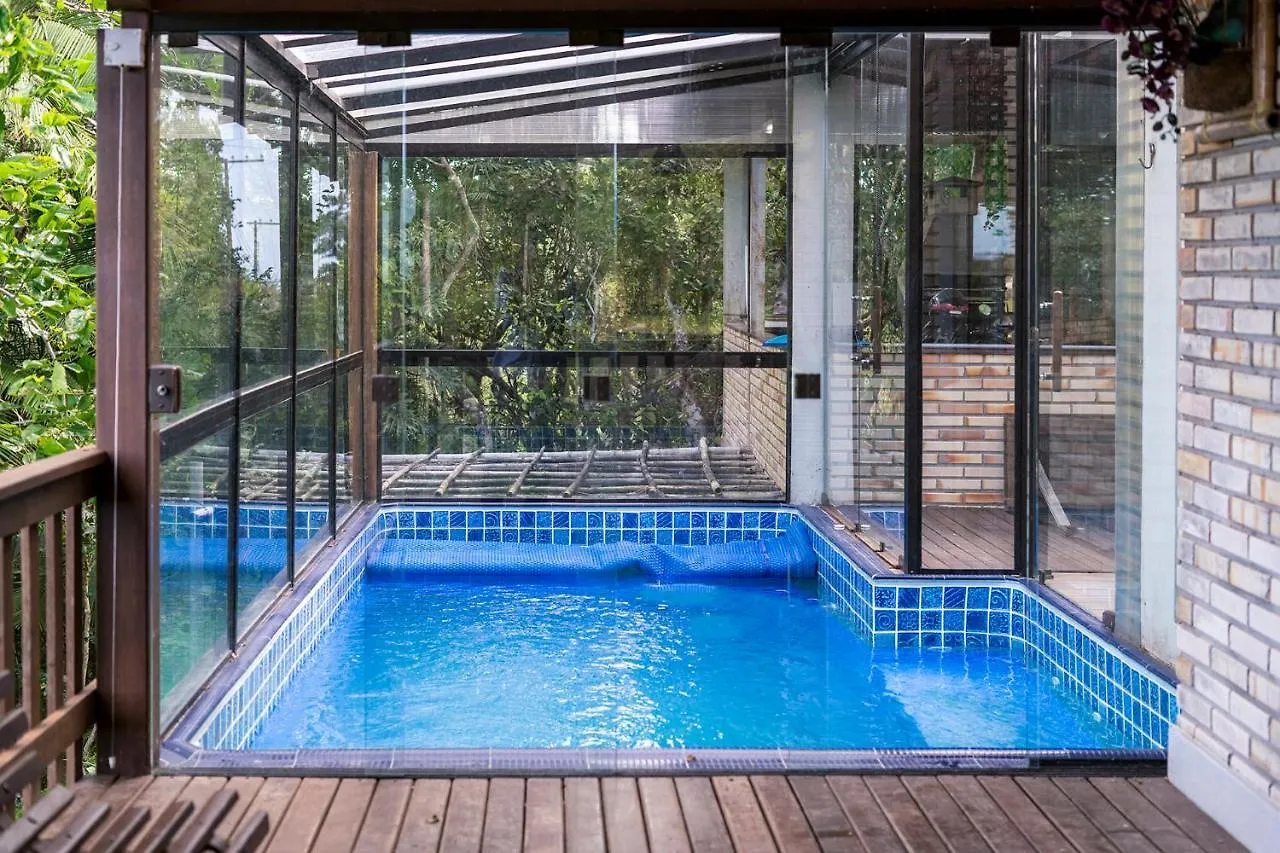 Casa 2 Quartos 6 Pessoas Vista Incrivel Com Piscina Centro Bombinhas Carro 4X4 Ou Potente Сasa de vacaciones